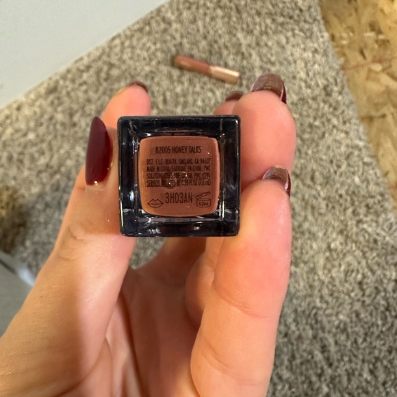 e.l.f. Cosmetics
Glow Reviver Lip Oil - Picture 2 of 2